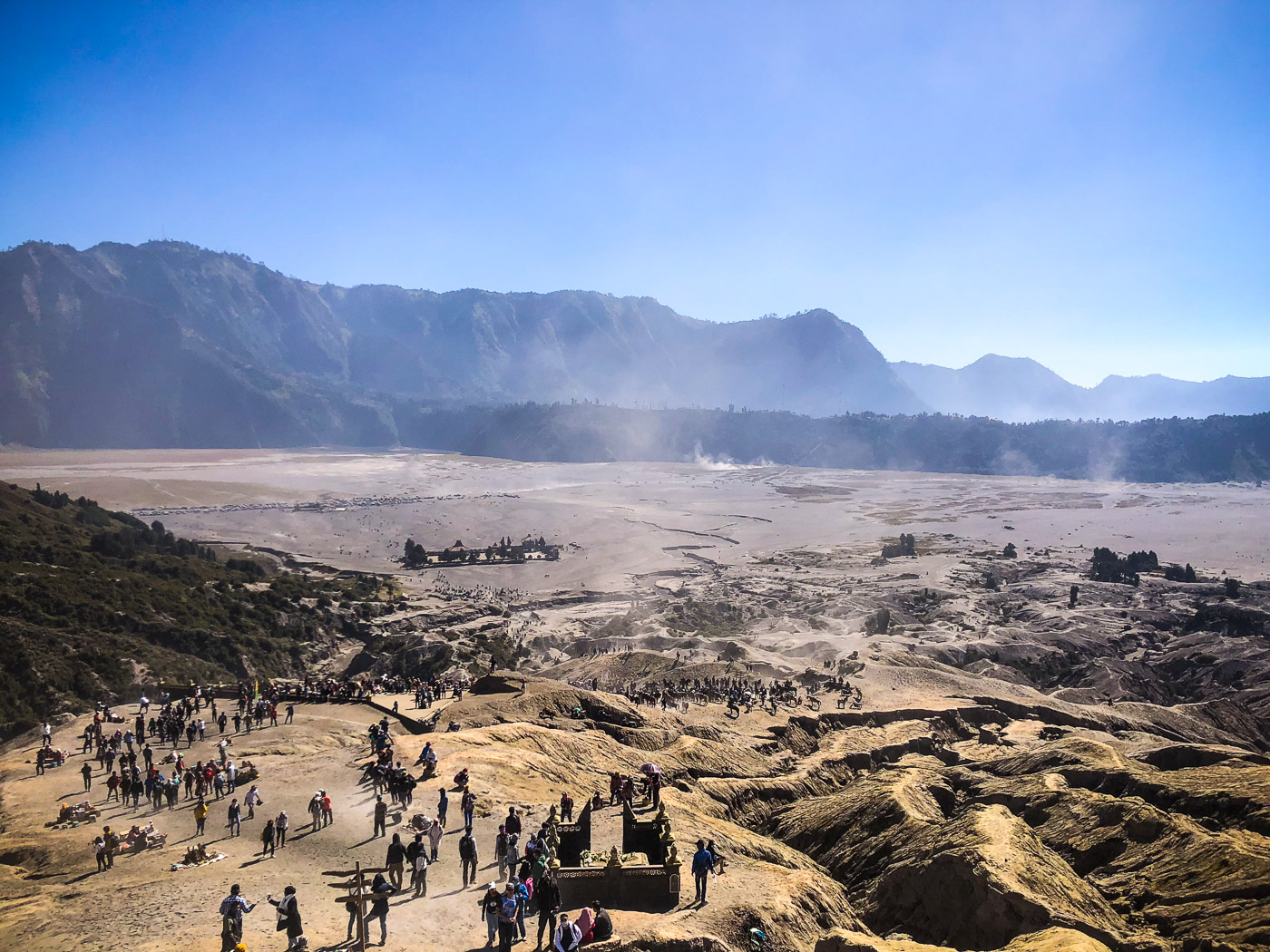 Mount_Bromo_Java_Indonesia_Active_Volcano_Hiking_Trekking_Solo_Travel_Blogger_The_Sassy_Pilgrim_Travel_Tips_Guide_Kawah_Ijen_Sulphuric_Lakes_Sunrise