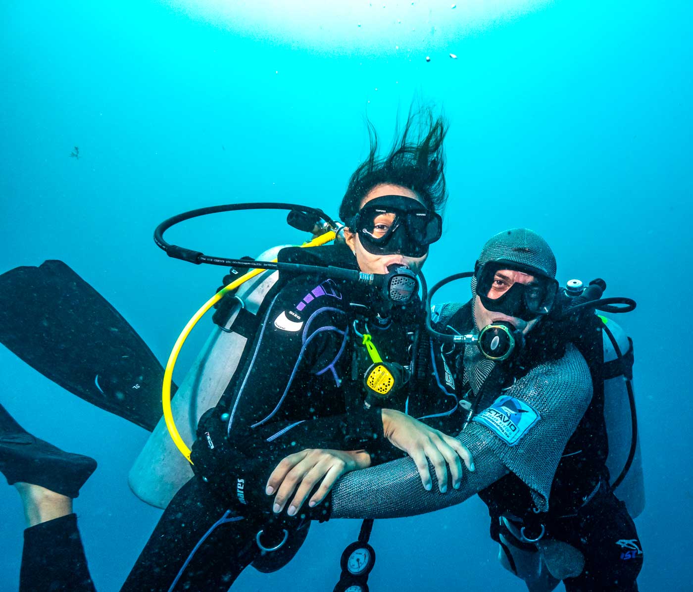 Scuba_Diving_With_Bull_Sharks_In_Playa_Del_Carmen_Mexico_Qintana_Roo_Yucatan_Peninsula_Riviera_Maya_Cozumel_Blog_The_Sassy_Pilgrim_Indian_Solo_Traveler_Girl_Scuba_Diver_Inia_Travel_Blogger_